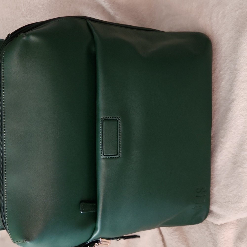 NWT Beis Wicked Backpack In Wicked Green - Picture 3 of 6